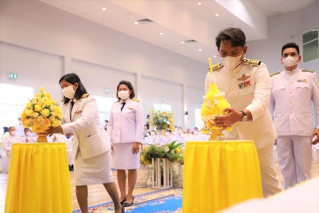 ผู้แทนมหาวิทยาลัยทักษิณร่วมพิธีถวายราชสักการะวันที่ระลึกมหาจักรีบรมราชวงศ์