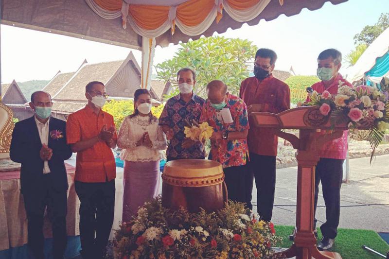 สถาบันทักษิณคดีศึกษาจัดงานสืบสานประเพณีวันว่าง "ขึ้นเบญจาสรงน้ําสามสมเด็จเจ้าแห่งลุ่มทะเลสาบสงขลา"