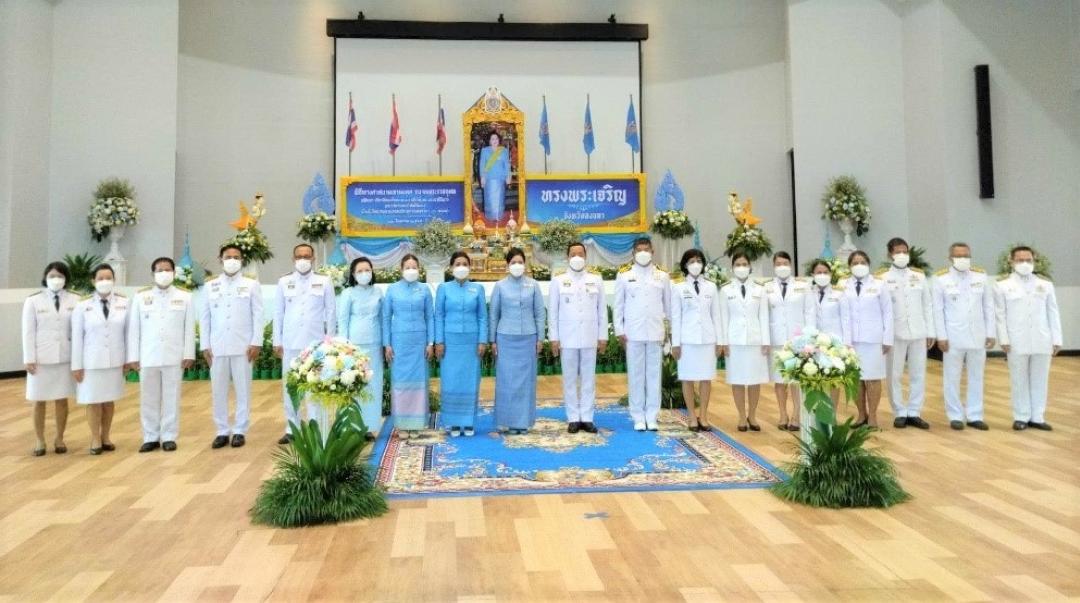 คณะผู้บริหารและบุคลากรมหาวิทยาลัยทักษิณ เข้าร่วมกิจกรรมเฉลิมพระเกียรติ สมเด็จพระนางเจ้าสิริกิติ์ พระบรมราชินีนาถ พระบรมราชชนนีพันปีหลวง